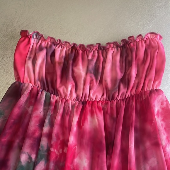 5 for $25 💴Strapless dress in multicolor - Picture 2 of 6